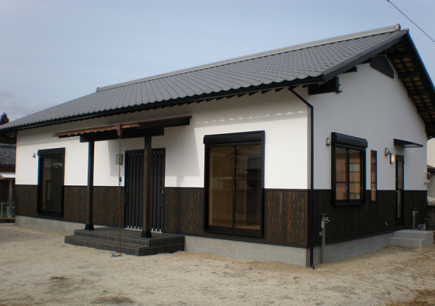 平屋  施工例  自然素材の家、国産材のオーガニック建築の工務店