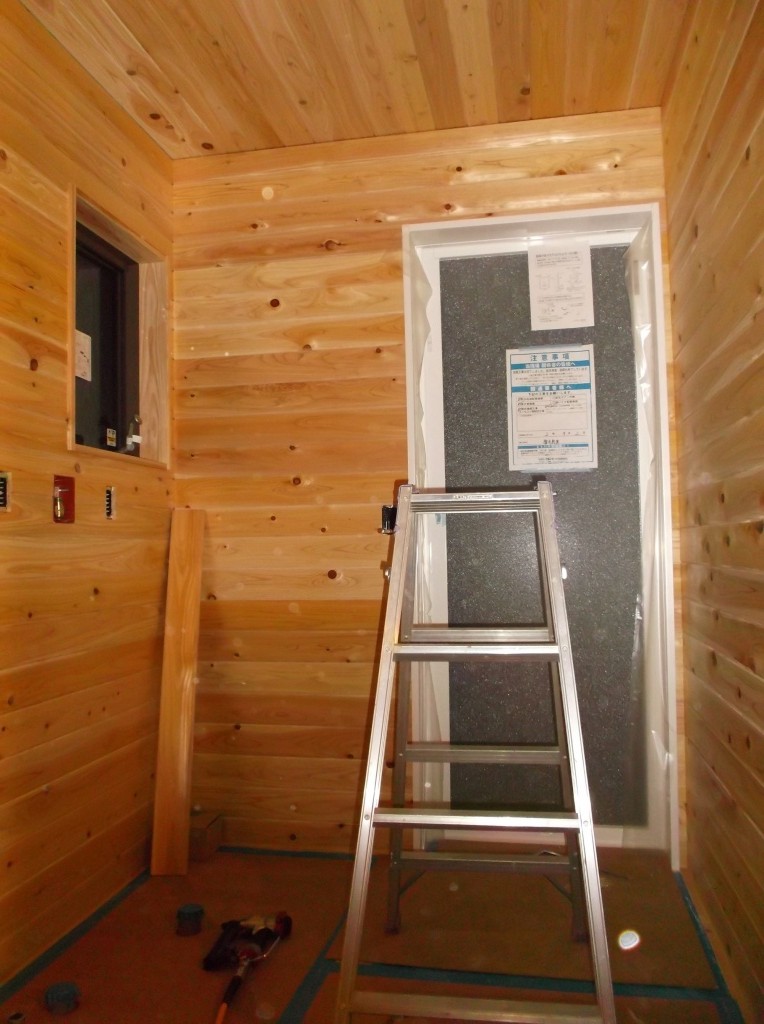 洗面所はサワラの木 スタッフブログ 自然素材の家 国産材の建築 フォレストブレス 茨城県 石岡市の工務店 洗面所はサワラの木 スタッフブログ 自然素材の家 国産材の建築 フォレストブレス 茨城県 石岡市の工務店