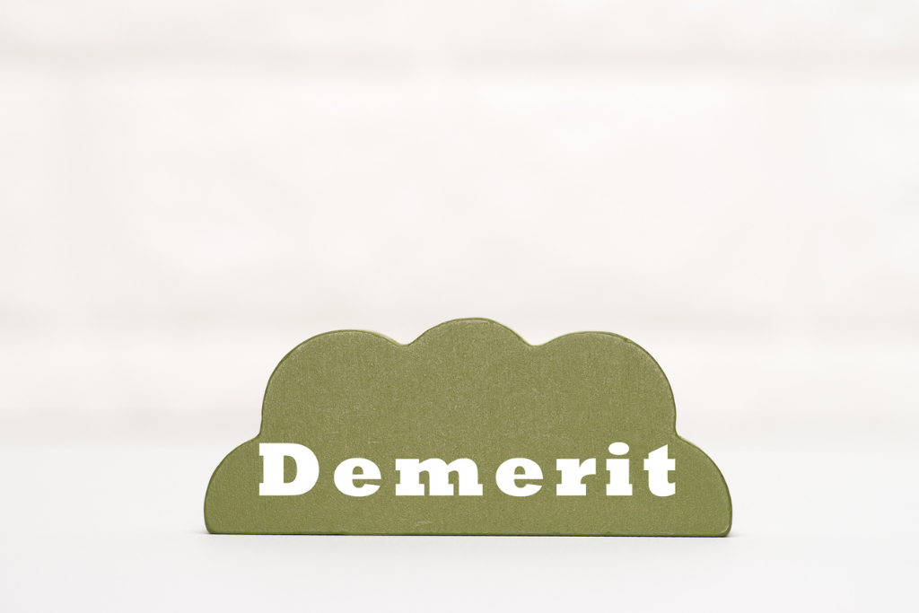 木の外壁のデメリットと後悔する理由